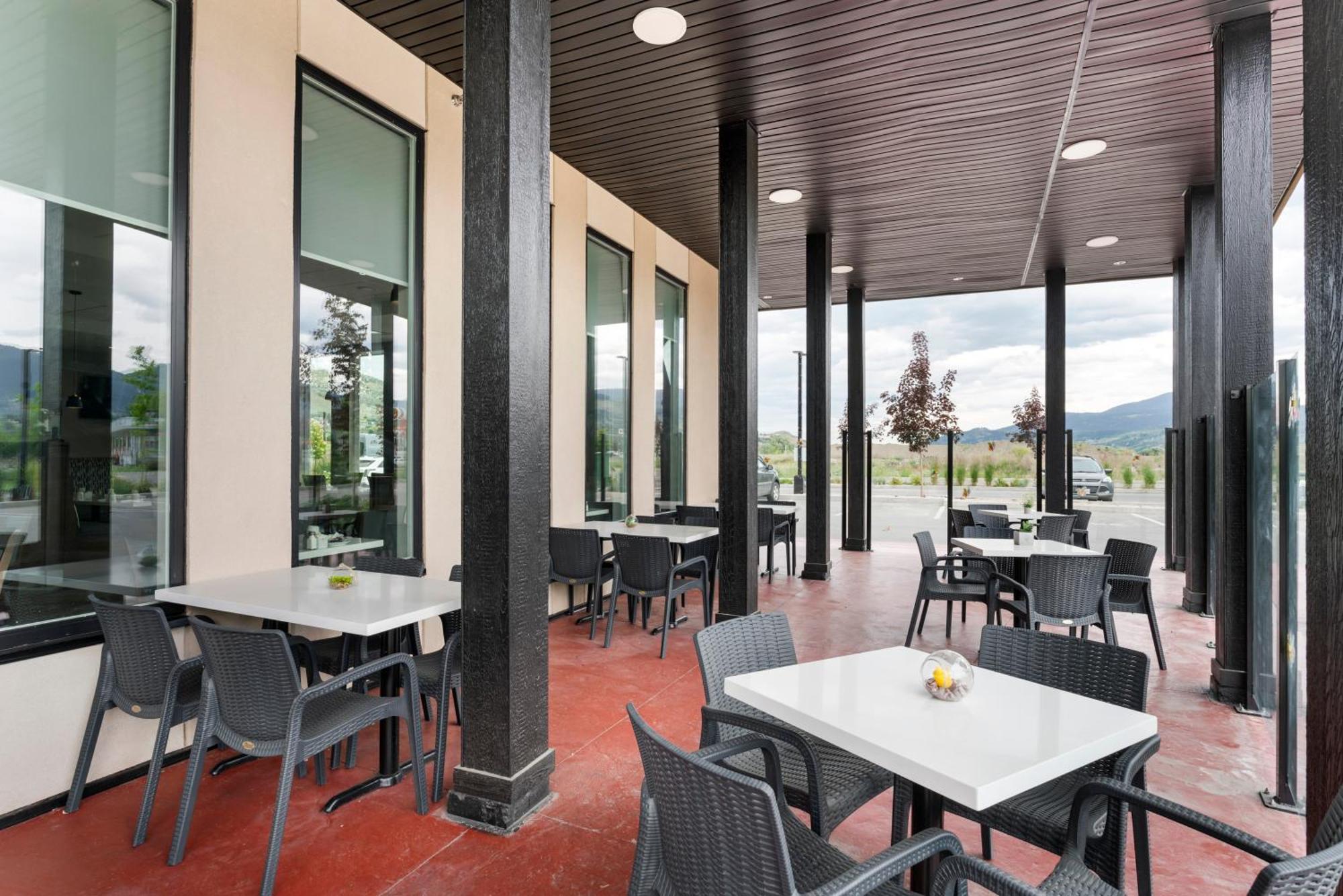 Best Western Premier Route 97 Vernon Esterno foto
