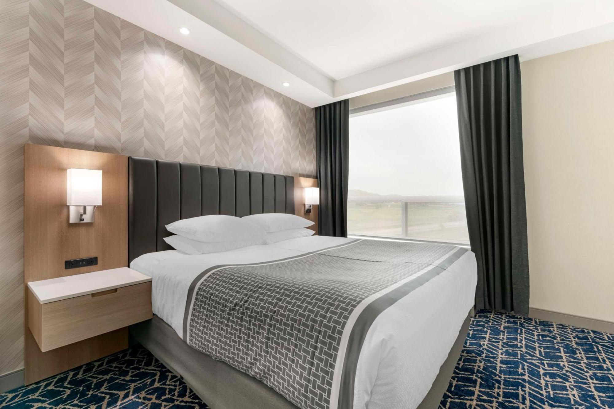 Best Western Premier Route 97 Vernon Esterno foto