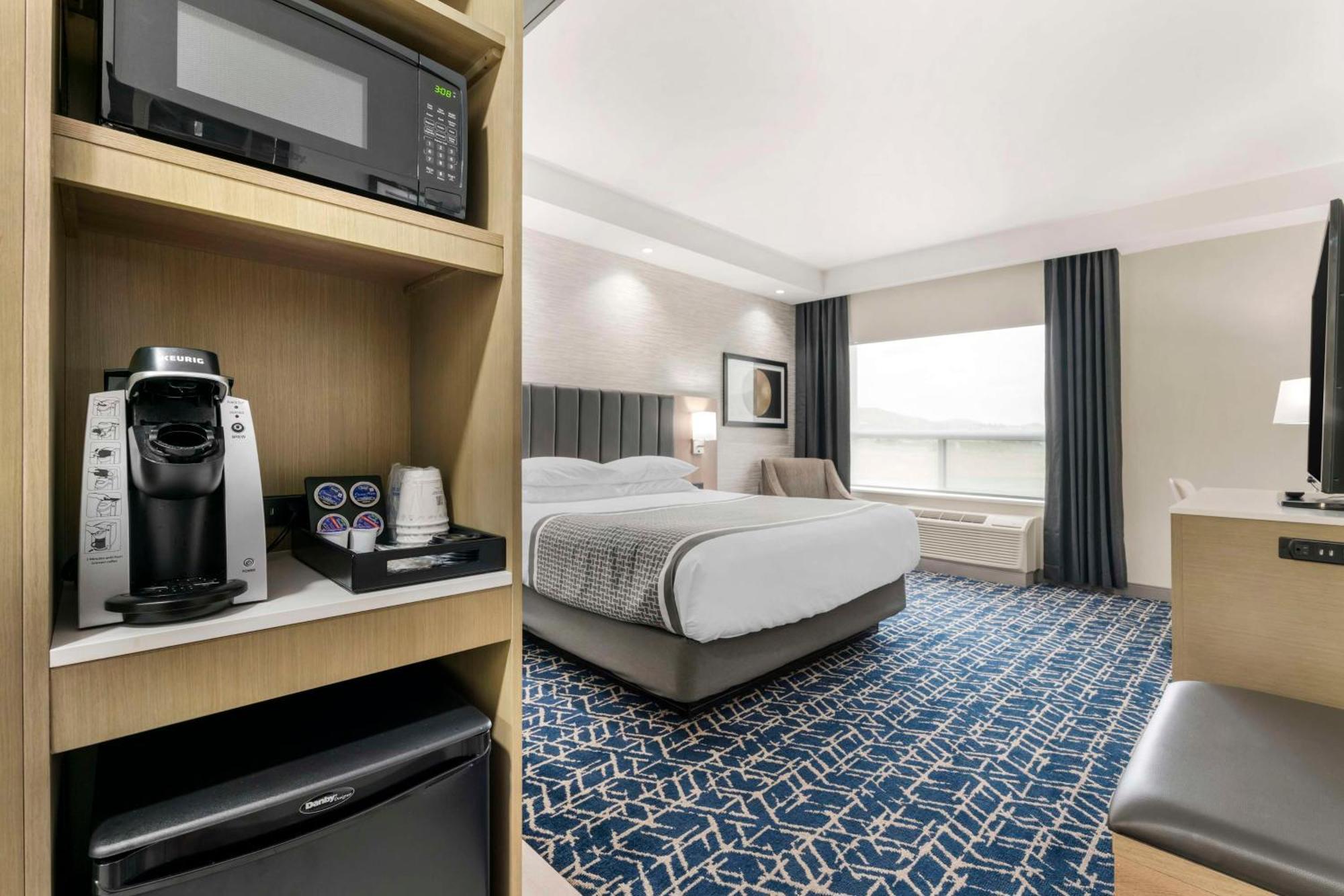 Best Western Premier Route 97 Vernon Esterno foto
