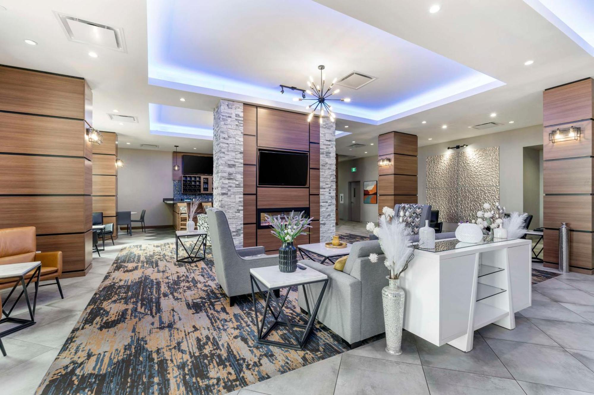 Best Western Premier Route 97 Vernon Esterno foto